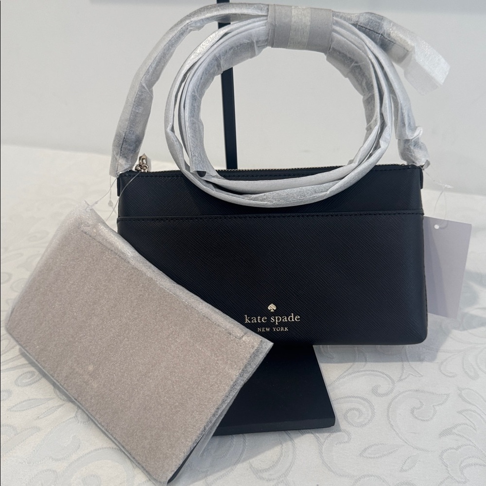 ♠️Kate Spade Black Crossbody Bag w/ Removable Pouch - Picture 9 of 15